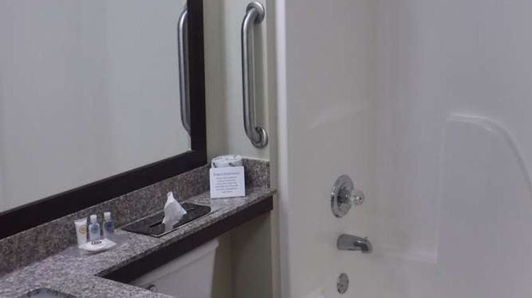 Comfort Inn New River Gorge Hotel Room