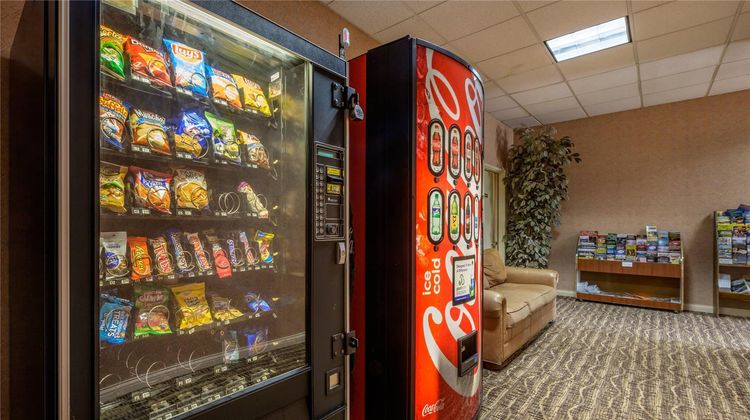 Econo Lodge Inn & Suites Triadelphia Other