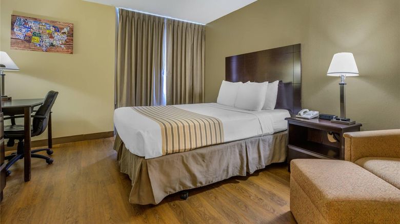 <b>Econo Lodge Inn & Suites Triadelphia Room</b>. Images powered by <a href="https://iceportal.shijigroup.com/" title="IcePortal" target="_blank">IcePortal</a>.