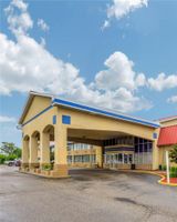 Econo Lodge Inn & Suites Triadelphia