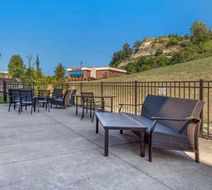 Comfort Suites Exterior