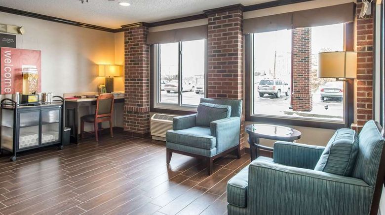 <b>Comfort Inn Weirton Lobby</b>. Images powered by <a href="https://iceportal.shijigroup.com/" title="IcePortal" target="_blank">IcePortal</a>.