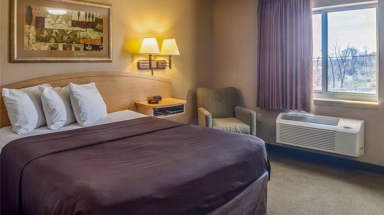 <b>Suburban Studios Wheeling - Triadelphia Room</b>. Images powered by <a href="https://iceportal.shijigroup.com/" title="IcePortal" target="_blank">IcePortal</a>.