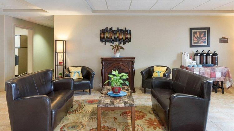 Suburban Studios Wheeling - Triadelphia Lobby