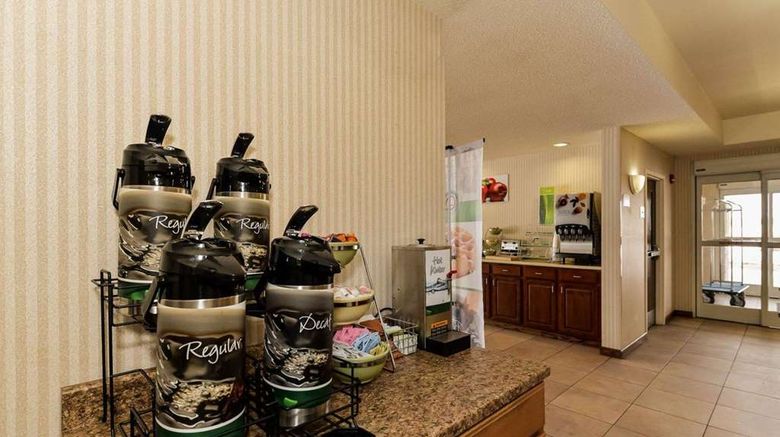 <b>Quality Inn Spring Mills - Martinsburg N Lobby</b>. Images powered by <a href="https://iceportal.shijigroup.com/" title="IcePortal" target="_blank">IcePortal</a>.