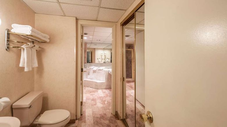 <b>Rodeway Inn Charles Town Suite</b>. Images powered by <a href="https://iceportal.shijigroup.com/" title="IcePortal" target="_blank">IcePortal</a>.