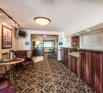 Rodeway Inn Charles Town Lobby