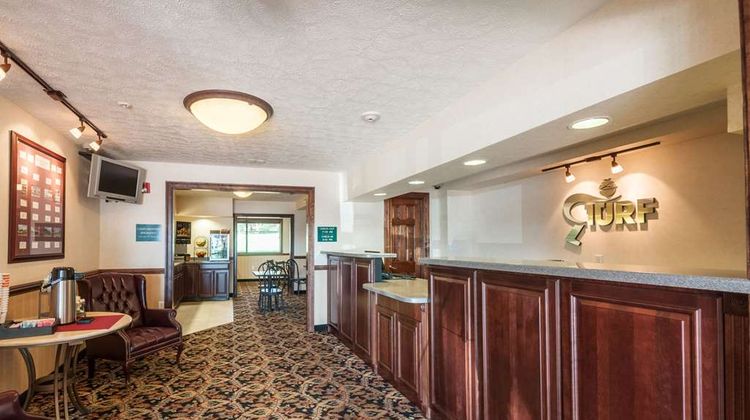 Rodeway Inn Charles Town Lobby