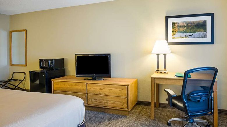 <b>Quality Inn Princeton Room</b>. Images powered by <a href="https://iceportal.shijigroup.com/" title="IcePortal" target="_blank">IcePortal</a>.