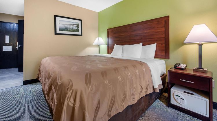 Quality Inn Morgantown Room