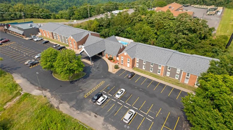 <b>Quality Inn Morgantown Exterior</b>. Images powered by <a href="https://iceportal.shijigroup.com/" title="IcePortal" target="_blank">IcePortal</a>.