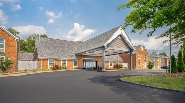 <b>Quality Inn Morgantown Exterior</b>. Images powered by <a href="https://iceportal.shijigroup.com/" title="IcePortal" target="_blank">IcePortal</a>.