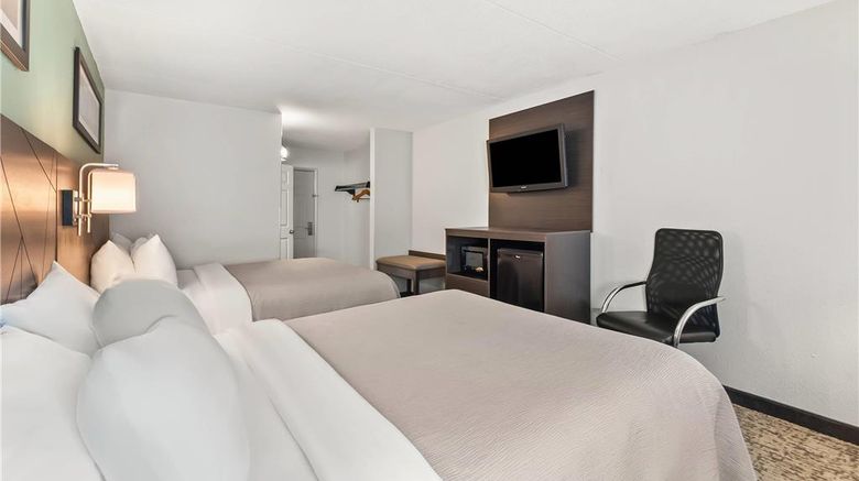 <b>Quality Inn Harpers Ferry Room</b>. Images powered by <a href="https://iceportal.shijigroup.com/" title="IcePortal" target="_blank">IcePortal</a>.