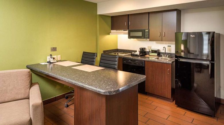<b>Sleep Inn Charleston North Suite</b>. Images powered by <a href="https://iceportal.shijigroup.com/" title="IcePortal" target="_blank">IcePortal</a>.
