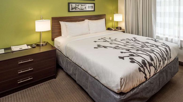 <b>Sleep Inn Charleston North Suite</b>. Images powered by <a href="https://iceportal.shijigroup.com/" title="IcePortal" target="_blank">IcePortal</a>.