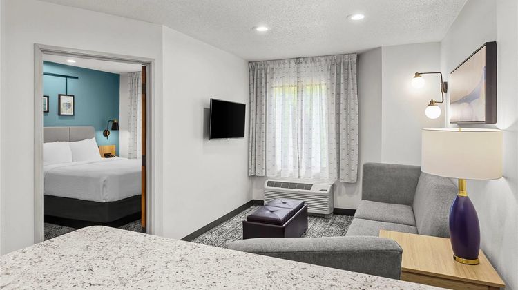 Sleep Inn Charleston North Suite