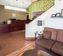 Sleep Inn & Suites Lobby