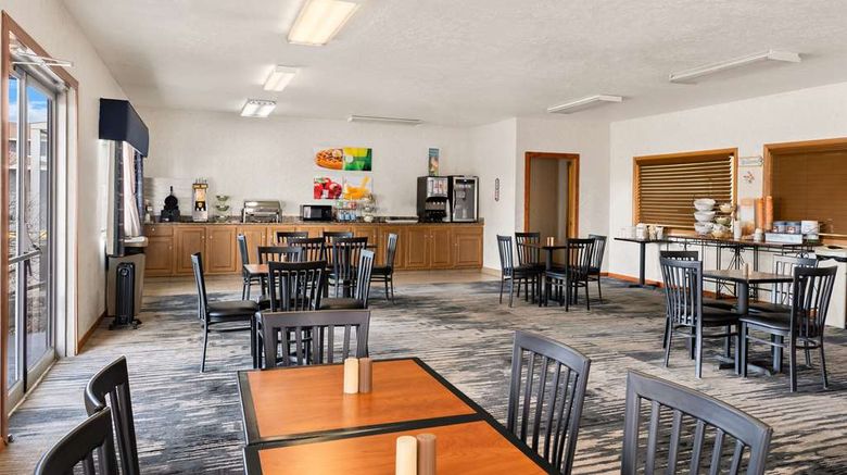 <b>Quality Inn Cheyenne Restaurant</b>. Images powered by <a href="https://iceportal.shijigroup.com/" title="IcePortal" target="_blank">IcePortal</a>.