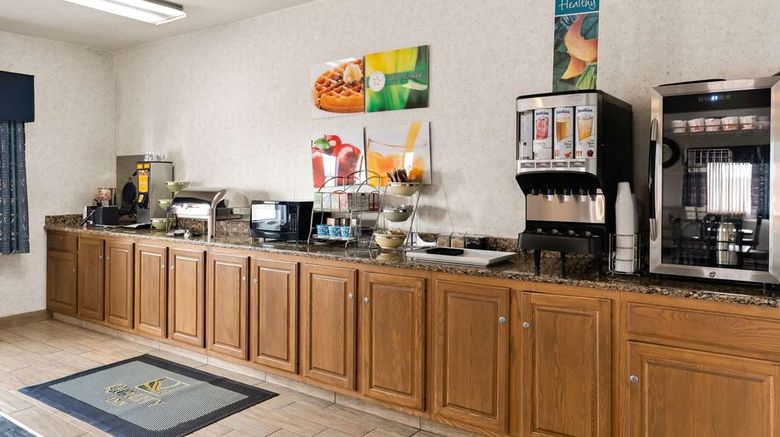 <b>Quality Inn Cheyenne Restaurant</b>. Images powered by <a href="https://iceportal.shijigroup.com/" title="IcePortal" target="_blank">IcePortal</a>.
