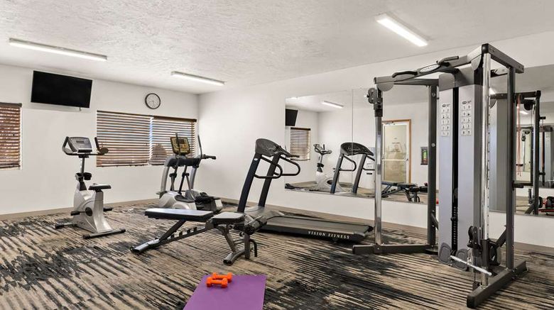 <b>Quality Inn Cheyenne Health</b>. Images powered by <a href="https://iceportal.shijigroup.com/" title="IcePortal" target="_blank">IcePortal</a>.