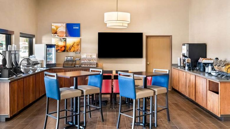 <b>Comfort Inn-Buffalo Bill Village Resort Restaurant</b>. Images powered by <a href="https://iceportal.shijigroup.com/" title="IcePortal" target="_blank">IcePortal</a>.