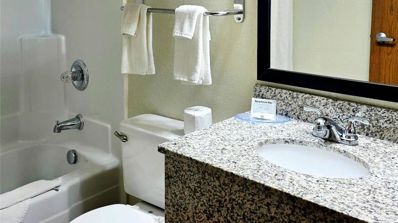 <b>Quality Inn Gillette Room</b>. Images powered by <a href="https://iceportal.shijigroup.com/" title="IcePortal" target="_blank">IcePortal</a>.