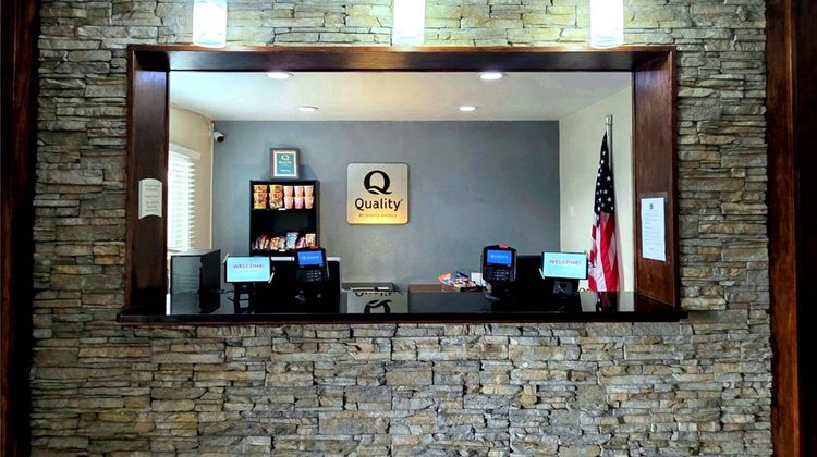 Quality Inn Gillette Lobby