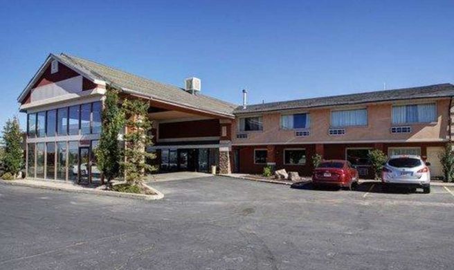 Quality Inn Exterior