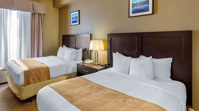 <b>Comfort Inn Evanston Room</b>. Images powered by <a href="https://iceportal.shijigroup.com/" title="IcePortal" target="_blank">IcePortal</a>.