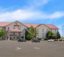 Comfort Inn and Suites Riverton Exterior