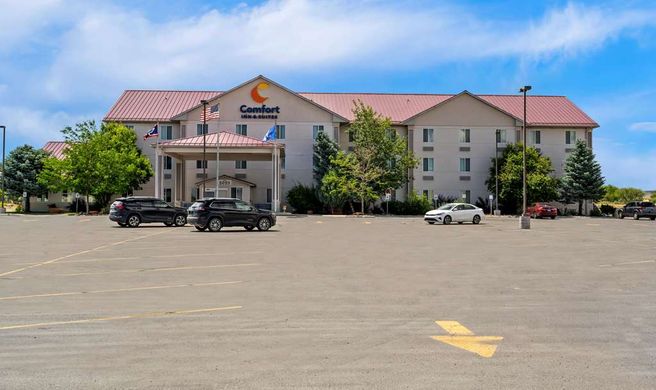 Comfort Inn and Suites Riverton Exterior