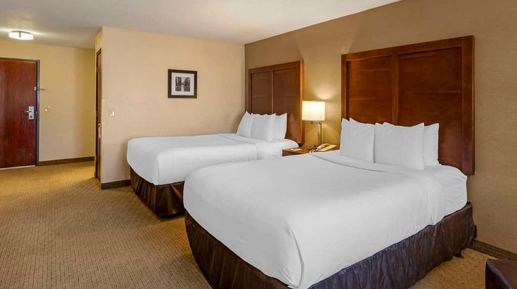 Comfort Inn & Suites Room