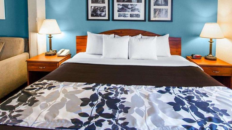 <b>Sleep Inn and Suites Evansville - Casper Suite</b>. Images powered by <a href="https://iceportal.shijigroup.com/" title="IcePortal" target="_blank">IcePortal</a>.