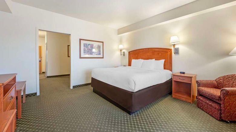 <b>Comfort Inn and Suites Rawlins Suite</b>. Images powered by <a href="https://iceportal.shijigroup.com/" title="IcePortal" target="_blank">IcePortal</a>.