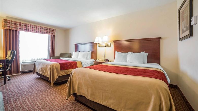 <b>Comfort Inn & Suites Room</b>. Images powered by <a href="https://iceportal.shijigroup.com/" title="IcePortal" target="_blank">IcePortal</a>.