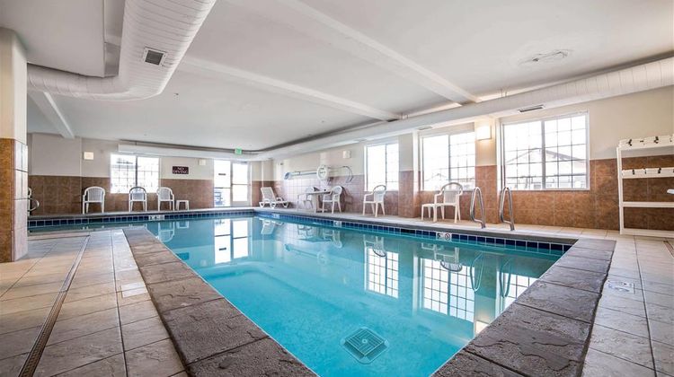 Comfort Inn & Suites Pool