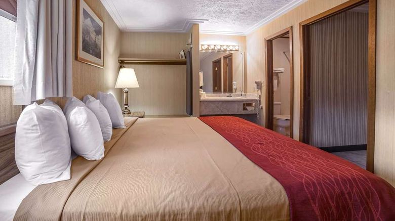 <b>Rodeway Inn Pronghorn Lodge Suite</b>. Images powered by <a href="https://iceportal.shijigroup.com/" title="IcePortal" target="_blank">IcePortal</a>.