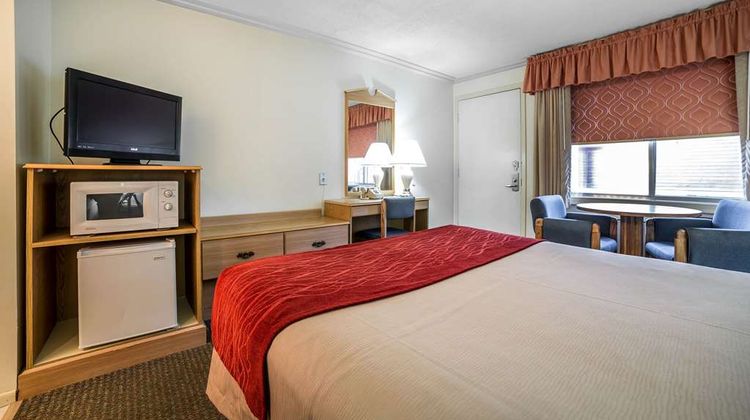 Rodeway Inn Pronghorn Lodge Room