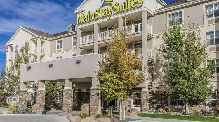 MainStay Suites Exterior