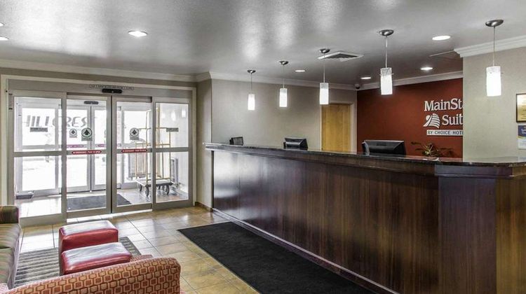 MainStay Suites Lobby