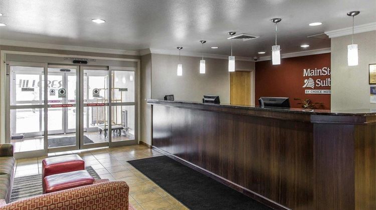 MainStay Suites Lobby