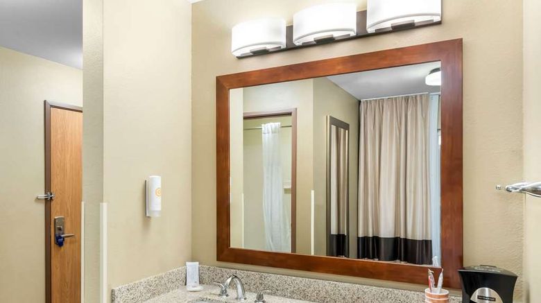 <b>Comfort Inn & Suites Laramie Room</b>. Images powered by <a href="https://iceportal.shijigroup.com/" title="IcePortal" target="_blank">IcePortal</a>.