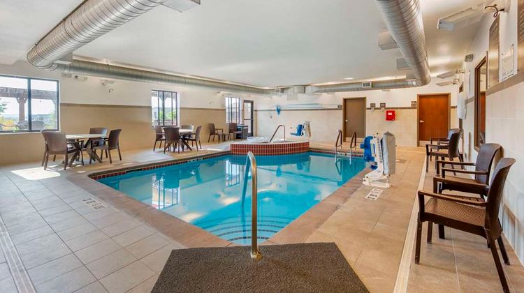 Comfort Inn & Suites Pool