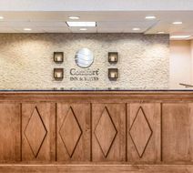 Comfort Inn & Suites, Sheridan Lobby