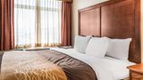<b>Comfort Inn & Suites, Sheridan Suite</b>. Images powered by <a href="https://iceportal.shijigroup.com/" title="IcePortal" target="_blank">IcePortal</a>.