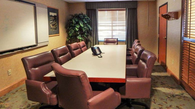 <b>Comfort Inn & Suites, Sheridan Meeting</b>. Images powered by <a href="https://iceportal.shijigroup.com/" title="IcePortal" target="_blank">IcePortal</a>.