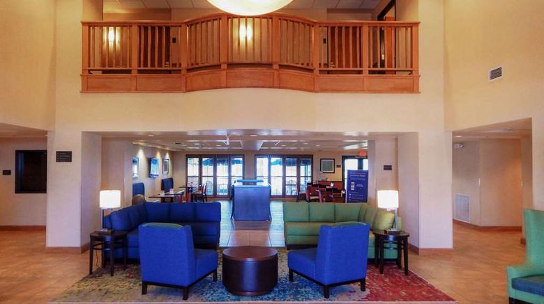 <b>Comfort Inn & Suites, Sheridan Lobby</b>. Images powered by <a href="https://iceportal.shijigroup.com/" title="IcePortal" target="_blank">IcePortal</a>.