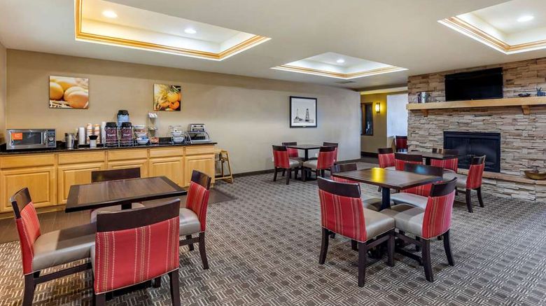 <b>Comfort Inn Evansville Restaurant</b>. Images powered by <a href="https://iceportal.shijigroup.com/" title="IcePortal" target="_blank">IcePortal</a>.