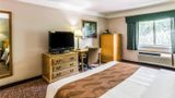 <b>Quality Inn Room</b>. Images powered by <a href="https://iceportal.shijigroup.com/" title="IcePortal" target="_blank">IcePortal</a>.