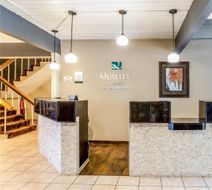 Quality Inn Lobby